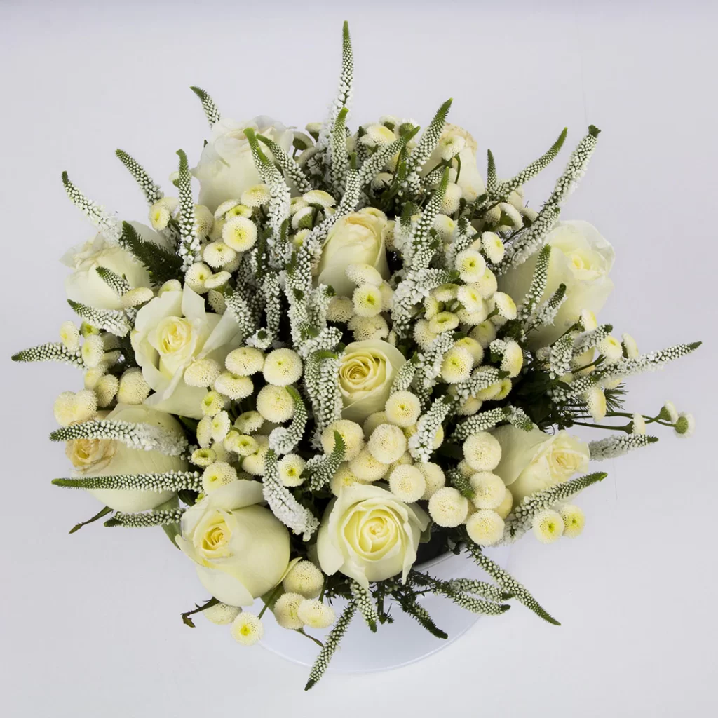عکس باکس گل ترحیم گل رز هلندی سفید کد 2260
