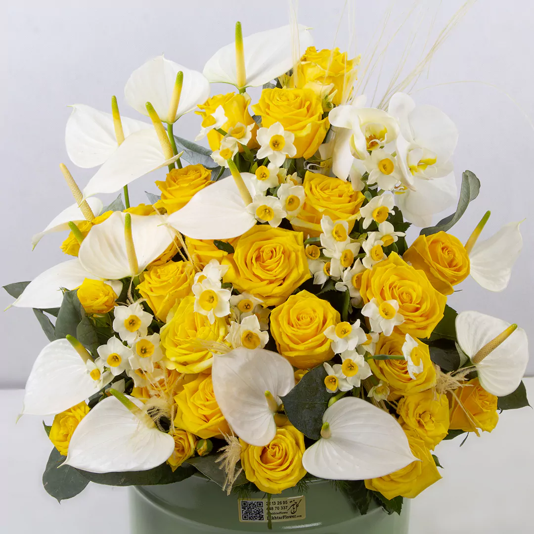 عکس گلدان گل فلزی گل رز هلندی زرد و گل آنتوریوم و گل رز مینیاتوری کد 2620