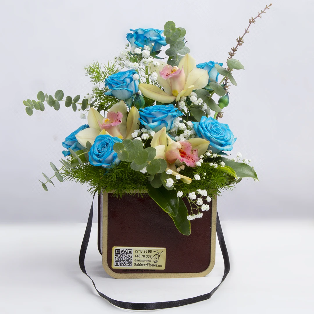 عکس باکس گل هدیه زیبا گل رز هلندی آبی اصل کد 2640