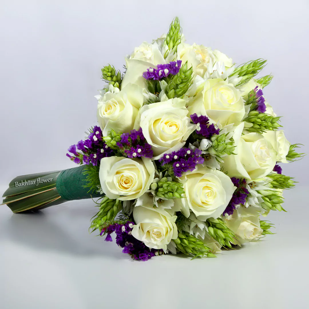 تصویر مدل دسته گل عروس رز سفید