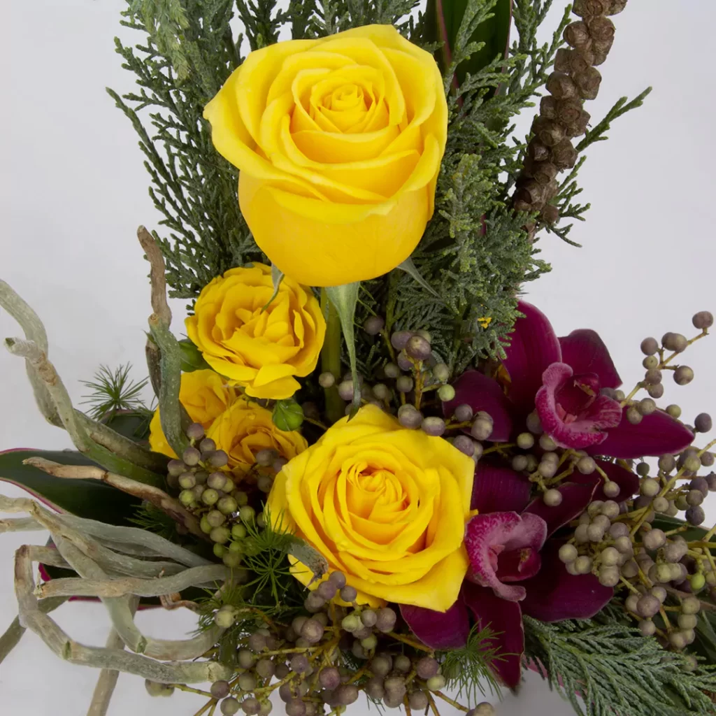 مدل گلدان گل هدیه گل رز هلندی و گل ارکیده کد 1660