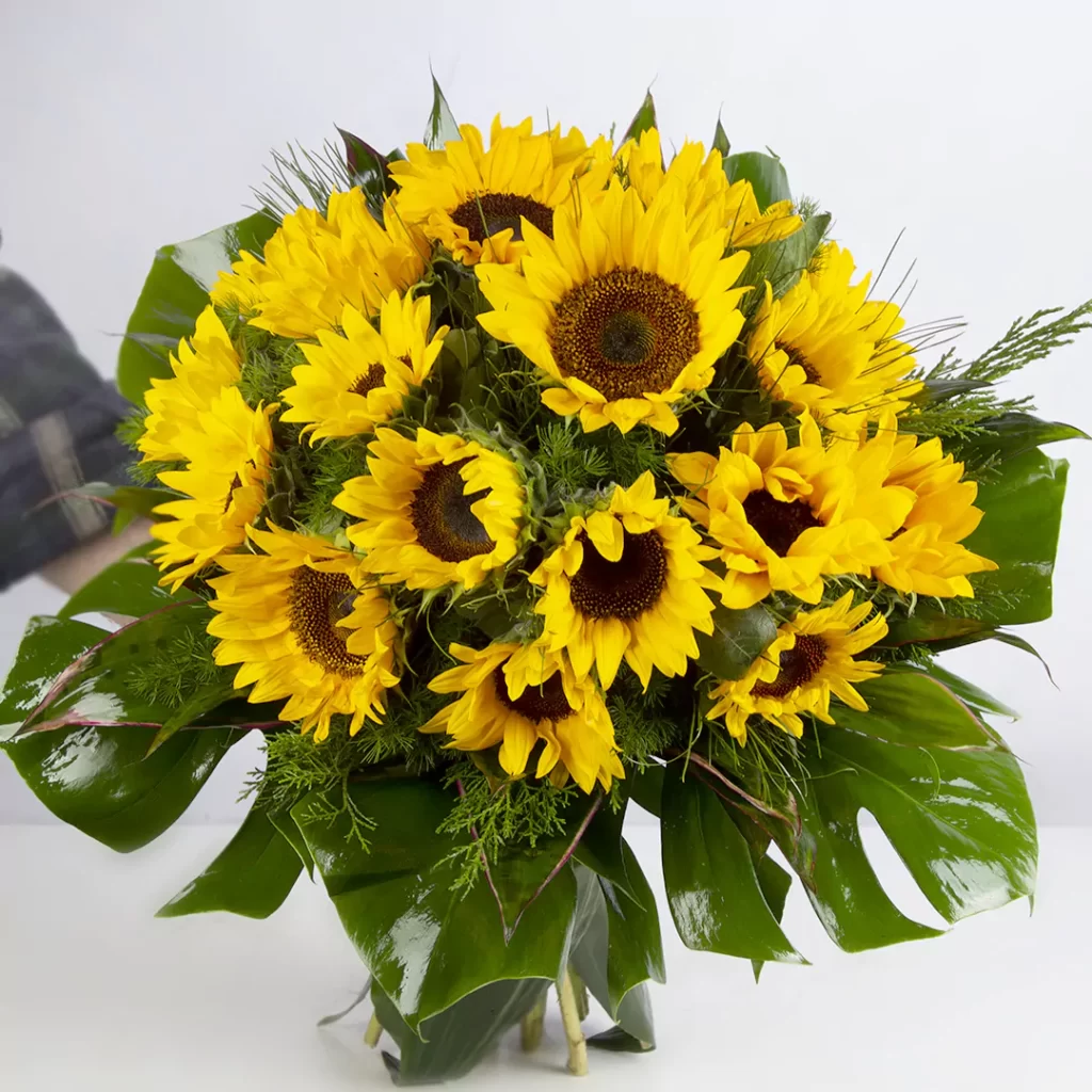 مدل دسته گل هدیه با گل آفتابگردان کد 6590