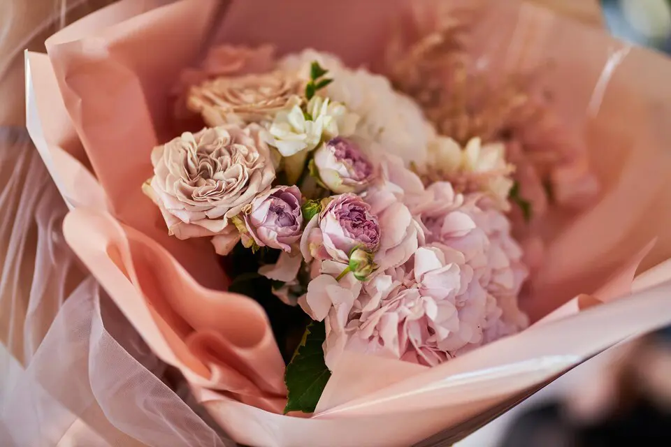 خرید آنلاین گل لاکچری از گل باختر